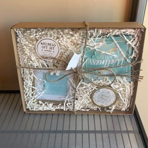 NWOT Eccolo Wellness Gift Set cards,frame, candle